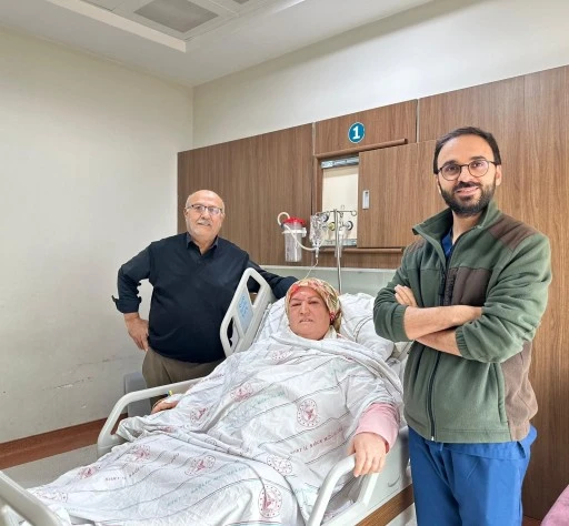 Siirt Eğitim ve Araştırma Hastanesi&rsquo;nde Bir İlk: Nadir G&ouml;r&uuml;len Kafa Tabanı Ameliyatı Başarıyla Ger&ccedil;ekleştirildi