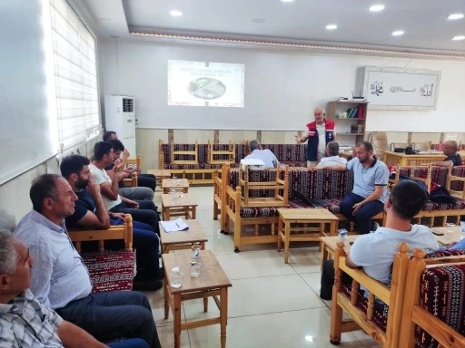 Siirt Fıstığı Yetiştiricilerine Uygulamalı Eğitim
