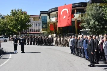 SİİRT’İN ŞEREF GÜNÜ TÖRENLERLE KUTLANDI 