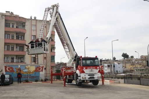 Siirt İtfaiyesi Güçleniyor: 44 Metre Yüksekliğe Ulaşabilen Araç Tanıtıldı