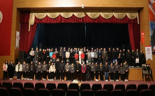 Siirt&rsquo;te 24 Kasım &Ouml;ğretmenler G&uuml;n&uuml; Coşkuyla Kutlandı