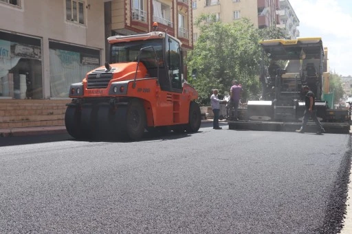 Siirt’te Asfalt Mesaisi Sürüyor