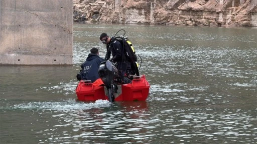 Siirt'te Botan K&ouml;pr&uuml;s&uuml;&rsquo;nden Atlayan Şahıs Hayatını Kaybetti!