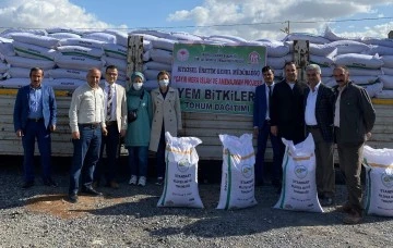 Siirt’te çiftçilere 23 ton 600 kilogram fiğ tohumu dağıtıldı