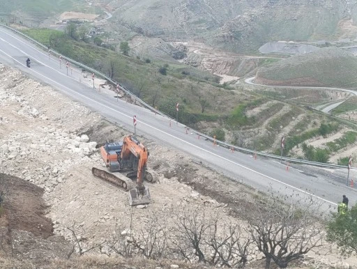 Siirt'te Fıstık &Uuml;reticilerine İl &Ouml;zel İdaresi'nden Ulaşım Desteği