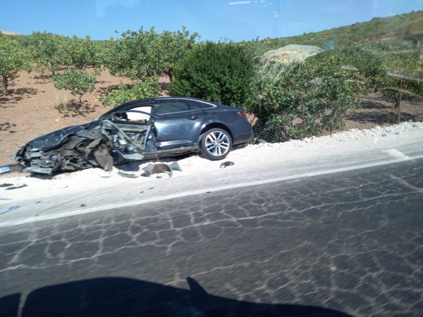 Siirt’te iki araç kafa kafaya çarpıştı: 4 yaralı