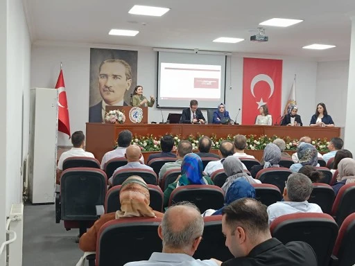 Siirt&rsquo;te İş İnsanlarına İhracat Rehberi: Devlet Destekleri Eğitimi D&uuml;zenlendi