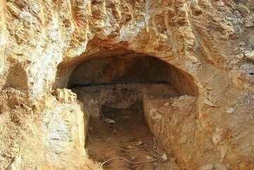 Siirt'te Kaya Mezarları Keşfedilmeyi Bekliyor