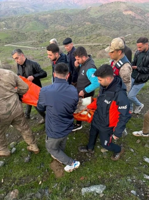 Siirt'te Kaybolan 3 Yaşındaki &Ccedil;ocuk Sağ Olarak Bulundu