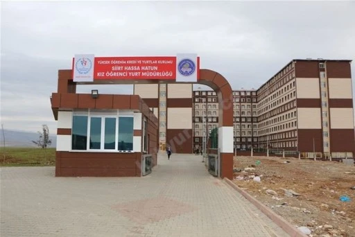 Siirt&rsquo;te &Ouml;ğrenci Yurdunda Zehirlenme Ş&uuml;phesi: Numuneler İnceleniyor
