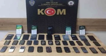 Siirt'te piyasa değeri 60 bin 250 lira olan kaçak cep telefonu ele geçirildi