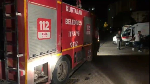 Siirt’te Polis Lojmanlarında Korkutan Yangın: 13 Kişi Hastaneye Kaldırıldı
