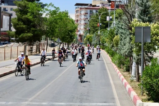 Siirt'te "Bisiklet S&uuml;r, Zinde Kal" Etkinliği D&uuml;zenlendi