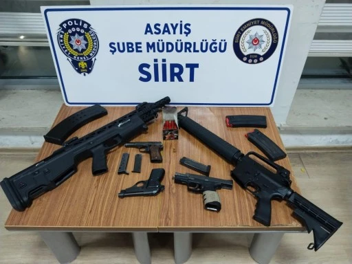 Siirt&rsquo;te Silahlı Kavgada G&ouml;zaltına Alınan 11 Kişiden 3&rsquo;&uuml; Tutuklandı