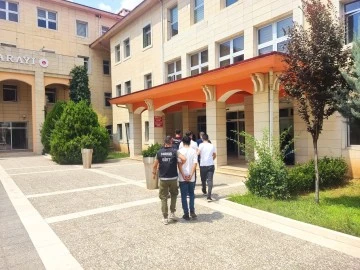 Siirt'te Uyuşturucu Operasyonu: 1043 Sentetik Hap Ele Geçirildi