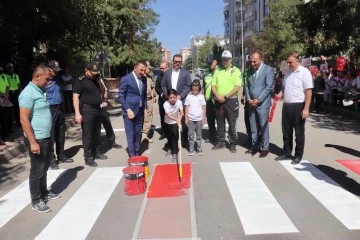 Siirt'te ‘Yayalara öncelik duruşu, hayata saygı duruşu' etkinliği