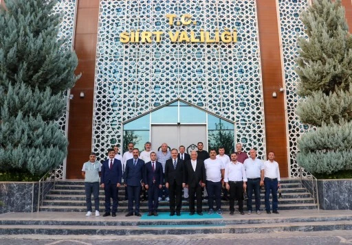 Siirt Tekstilde Atılım Yapmaya Hazırlanıyor: Vali Kızılkaya Sektörle Bir Araya Geldi