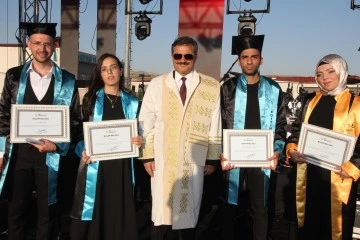 Siirt Üniversitesi'nde mezuniyet heyecanı