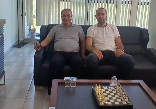 Siirt &Uuml;r&uuml;nleri Tanıtım Derneği Başkanı Emrah'tan, Uğur Mavi&rsquo;ye Teşekk&uuml;r ve Başarı Dileği