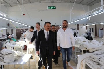 Siirt Valisi Hacıbektaşoğlu, OSB'de yatırımcılarla görüştü