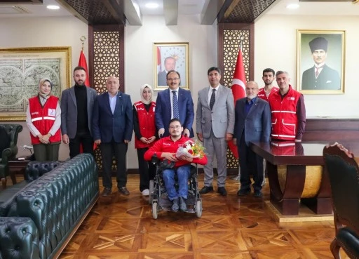 Siirt Valisi Kemal Kızılkaya, Kızılay Haftasını Kutladı