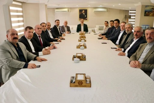 Siirt Valisi Kızılkaya, İlçe ve Belde Belediye Başkanlarıyla Bir Araya Geldi