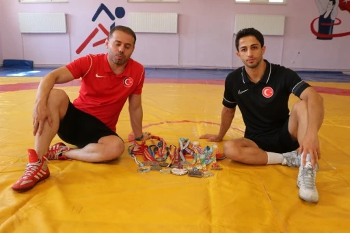 Siirtli Barış 8. Kez Türkiye ve dünya şampiyonluğu peşinde