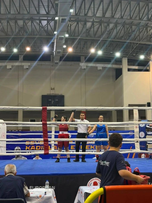 Siirtli Sporcu Ela Nur G&uuml;l, T&uuml;rkiye &Uuml;&ccedil;&uuml;nc&uuml;s&uuml; Oldu