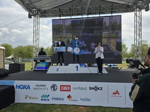 Siirtli Sporcu İstanbul Yarı Maratonu'nda Zirveye Çıktı