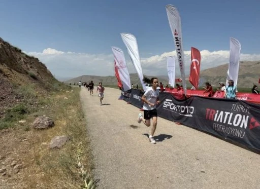 Siirtli Sporcular Madalya İ&ccedil;in Yarıştı