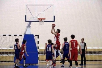 Sinop'ta U-18 Erkekler Basketbol grup müsabakaları sona erdi