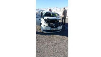Sivas Gürün&#039;de trafik kazası: 2 ağır yaralı