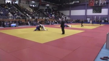 Spor Toto Gençler Türkiye Judo Şampiyonası'nın açılış seremonisi yapıldı