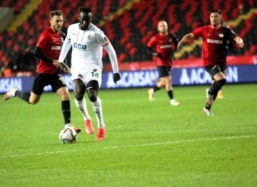 Spor Toto Süper Lig: Gaziantep FK: 0 A. Alanyaspor: 0 (İlk yarı)