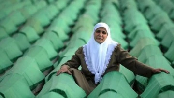“Srebrenitsa Soykırımı&quot; Genelgesi Resmi Gazete'de