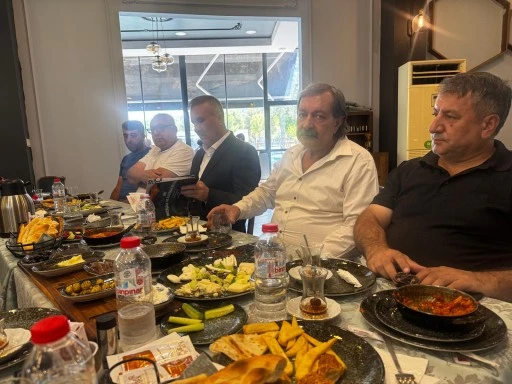 STSO adayı Dalgıç, basın mensuplarıyla bir araya geldi