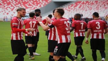 Süper Lig: DG Sivasspor: 2 - Gaziantep FK: 1 (Maç sonucu)