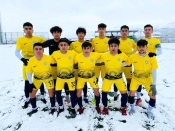 Talasgücü Belediyespor U18 farklı kazandı