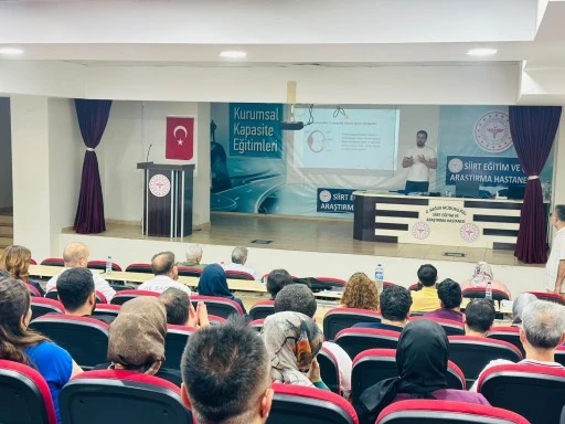 Tıp Öğrencileri ve Sağlıkçılar Eğitimde Buluştu