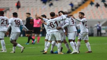 Trabzonspor &#039;Gümrük&#039;e takılmadı