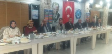 Türk Büro-Sen Siirt'te Üyeleriyle Yemekte Buluştu