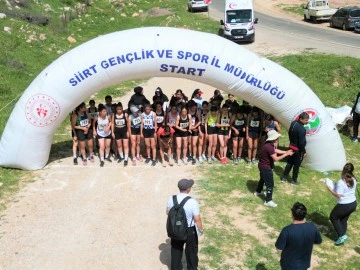 Türkiye Dağ Koşuları Avrupa Şampiyonası Milli Takım Seçme Yarışması Ve 2024 İl Karmaları Arası Dağ Koşuları Ligi Siirt- Eruh’ta Yapıldı
