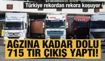 Türkiye rekordan rekora koşuyor! Sarp Sınır kapısından ağzına kadar dolu 715 TIR çıkış yaptı