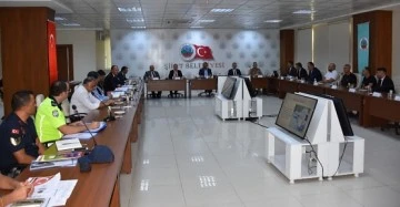 Vali Hacıbektaşoğlu Başkanlığında Okul Güvenliği Toplantısı Gerçekleştirildi