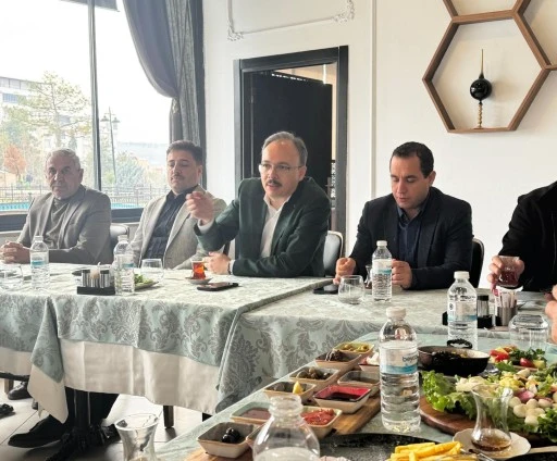 Vali Kemal Kızılkaya Gazetecilerle Bir Araya Geldi: &quot;2025 Hizmet Yılı Olacak&quot;