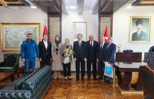 Vali Kızılkaya, PTT’nin 184. Kuruluş Yıldönümü Dolayısıyla PTT Heyetini Kabul Etti