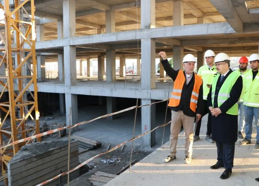 Vali Kızılkaya: “Siirt’in Sağlık Alt Yapısını Güçlendirmeye Kararlıyız”