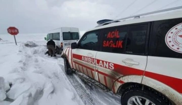 Van'da donma tehlikesi geçiren 8 kişiyi UMKE kurtardı