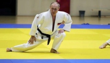Vladimir Putin'in siyah kuşağı iptal edildi!