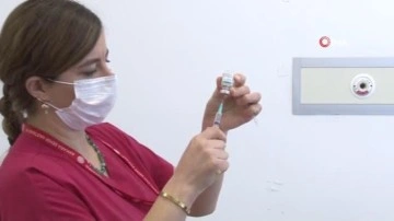 Yerli aşı TURKOVAC'a vatandaşlardan yoğun ilgi